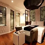Fox Hotel